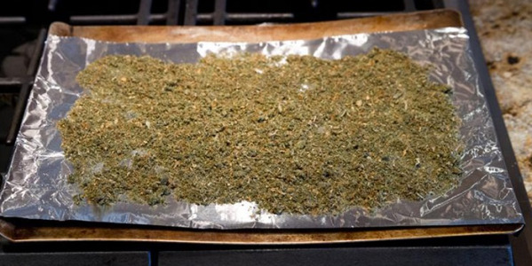 Was ist die Decarboxylierung von Cannabis?